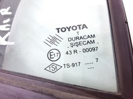 Toyota Yaris Vetro del deflettore della portiera anteriore - quattro porte 682160D010