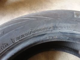 Volkswagen Golf SportWagen R17 summer tire 22560R1799H