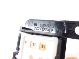 Toyota Avensis T250 Interruttore di controllo del sedile 182850