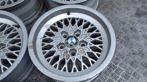 BMW 3 E30 Felgi aluminiowe R15 LUCY7