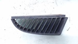 Mitsubishi Colt Grille calandre supérieure de pare-chocs avant MN127774