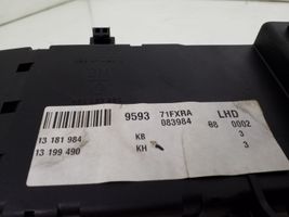 Opel Signum Module de fusibles 13181984