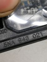 Skoda Fabia Mk3 (NJ) Éclairage de plaque d'immatriculation 5NA943021