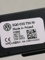 Skoda Fabia Mk3 (NJ) USB-pistokeliitin 5Q0035726M