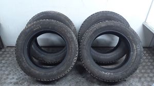 Volkswagen PASSAT B5 R15 winter/snow tires with studs 