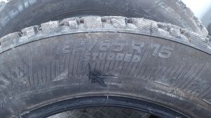 Volkswagen PASSAT B5 R15 winter/snow tires with studs 