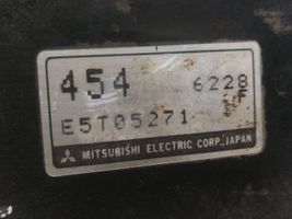 Mitsubishi Colt Débitmètre d'air massique E5T05271
