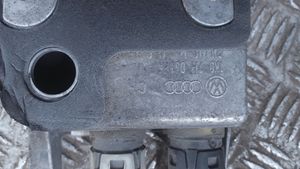 Volkswagen PASSAT B6 Vaihteenvalitsimen verhoilu 1K0711061A