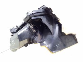 Mercedes-Benz E W211 Set vano portaoggetti 2116802487