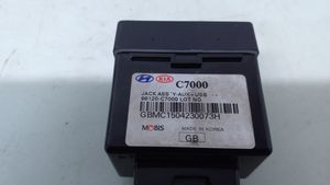 Hyundai i20 (GB IB) Gniazdo / Złącze USB 96120C7000
