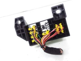 KIA Sorento Fuse module 913103E020