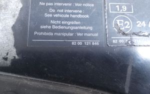 Renault Espace -  Grand espace IV Staffa del pannello di supporto del radiatore parte superiore 8200121846