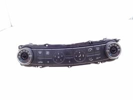 Mercedes-Benz E W211 Panel klimatyzacji 2118300385