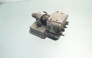 Opel Vectra B ABS-pumppu 13040101