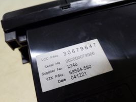 Volvo V50 Monitor / wyświetlacz / ekran 30679647