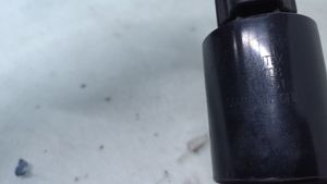 Nissan Juke I F15 Pompe de lave-glace de pare-brise 31108