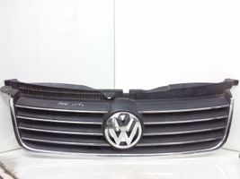 Volkswagen PASSAT B5.5 Etupuskurin ylempi jäähdytinsäleikkö 3B0853651L