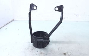 Audi A4 S4 B5 8D Halterung Kraftstofffilter 8D0201987