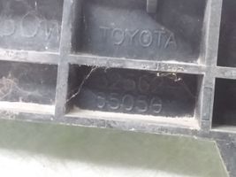 Toyota Avensis T270 Takapuskurin kannake 5256205050