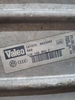 Volkswagen Golf IV Välijäähdyttimen jäähdytin 1J0145803F