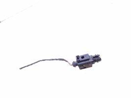 Volkswagen Golf V Outside/external air temperature sensor 8Z0820535