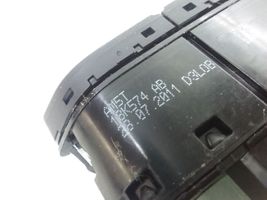 Ford Focus Bouton de dégivrage pare-brise AM5T18K574AB