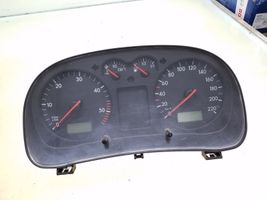 Volkswagen Golf IV Compteur de vitesse tableau de bord 1J0920801E