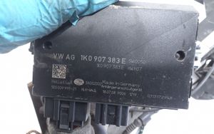 Volkswagen Tiguan Hak holowniczy / Komplet 5N0803880F