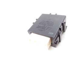 Toyota Auris E180 Module relais lève-vitre 8594002060