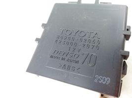 Toyota Auris E180 Module relais lève-vitre 8594002060