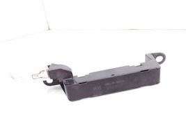 Toyota Auris E180 Antena wewnętrzna 8999730070