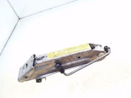 Volkswagen PASSAT B5 Lift Jack 8L0011031A