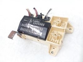 Jaguar S-Type Module de fusibles 6R8T14A067AA