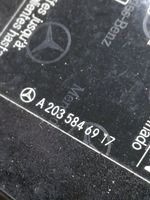 Mercedes-Benz C W203 Klapka wlewu paliwa A2035846917