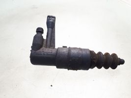 Audi A4 S4 B5 8D Cilindro secondario della frizione 8E0721257A