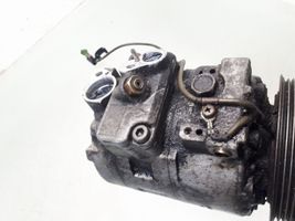 Audi A4 S4 B5 8D Ilmastointilaitteen kompressorin pumppu (A/C) 4D0260805C