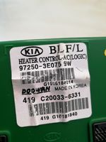 KIA Sorento Oro kondicionieriaus/ klimato/ pečiuko valdymo blokas (salone) 972503E075