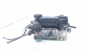 Mercedes-Benz S W220 Compressore/pompa sospensioni pneumatiche 2113200304