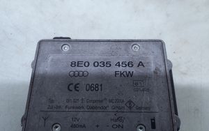 Audi A4 S4 B6 8E 8H Amplificatore antenna 8E0035456A