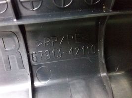 Toyota RAV 4 (XA40) Etuoven kynnyksen suojalista 6791342110