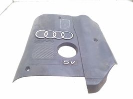 Audi A6 S6 C5 4B Крышка двигателя (отделка) 058103724J