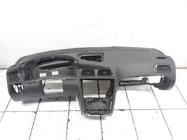 Volvo V70 Panelė 9177707