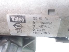 Opel Tigra A Moteur d'essuie-glace arrière 90482010