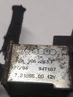 Volkswagen Golf III Electrovanne Soupape de Sûreté / Dépression 028906283F