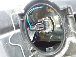 BMW X3 E83 Lampa przednia 3418415