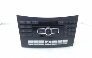 Mercedes-Benz CLS C218 X218 Panel / Radioodtwarzacz CD/DVD/GPS A2189008402