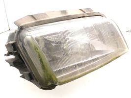 Audi A4 S4 B5 8D Lampa przednia 0301094202