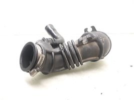 Opel Vectra B Turboahtimen ilmanoton letku 0094083