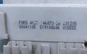 Ford Focus Saugiklių blokas 4M5T14A073DG