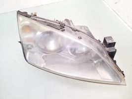 Ford Mondeo Mk III Lampa przednia 1S7113005AK